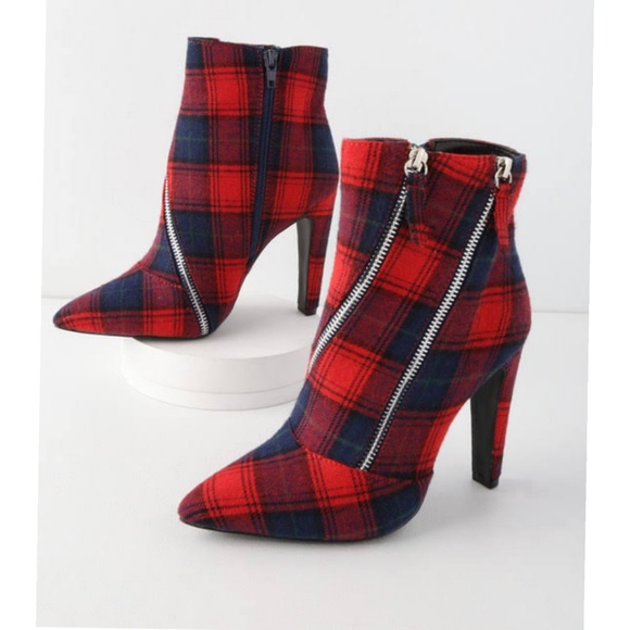 Last pair 6💋Plaid Wink Ankle Boot  - Picture 2 of 4